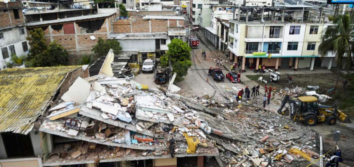 La nueva normativa estipula que los GAD deber&aacute;n regularizar inmediatamente los asentamientos urbanos en las zonas afectadas.    