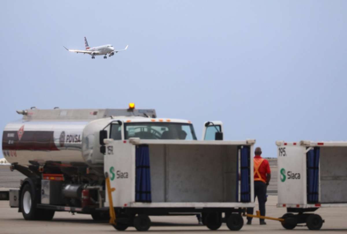 Aterriza en Venezuela primer vuelo comercial directo desde EEUU tras 7 a&ntilde;os sin operaci&oacute;n