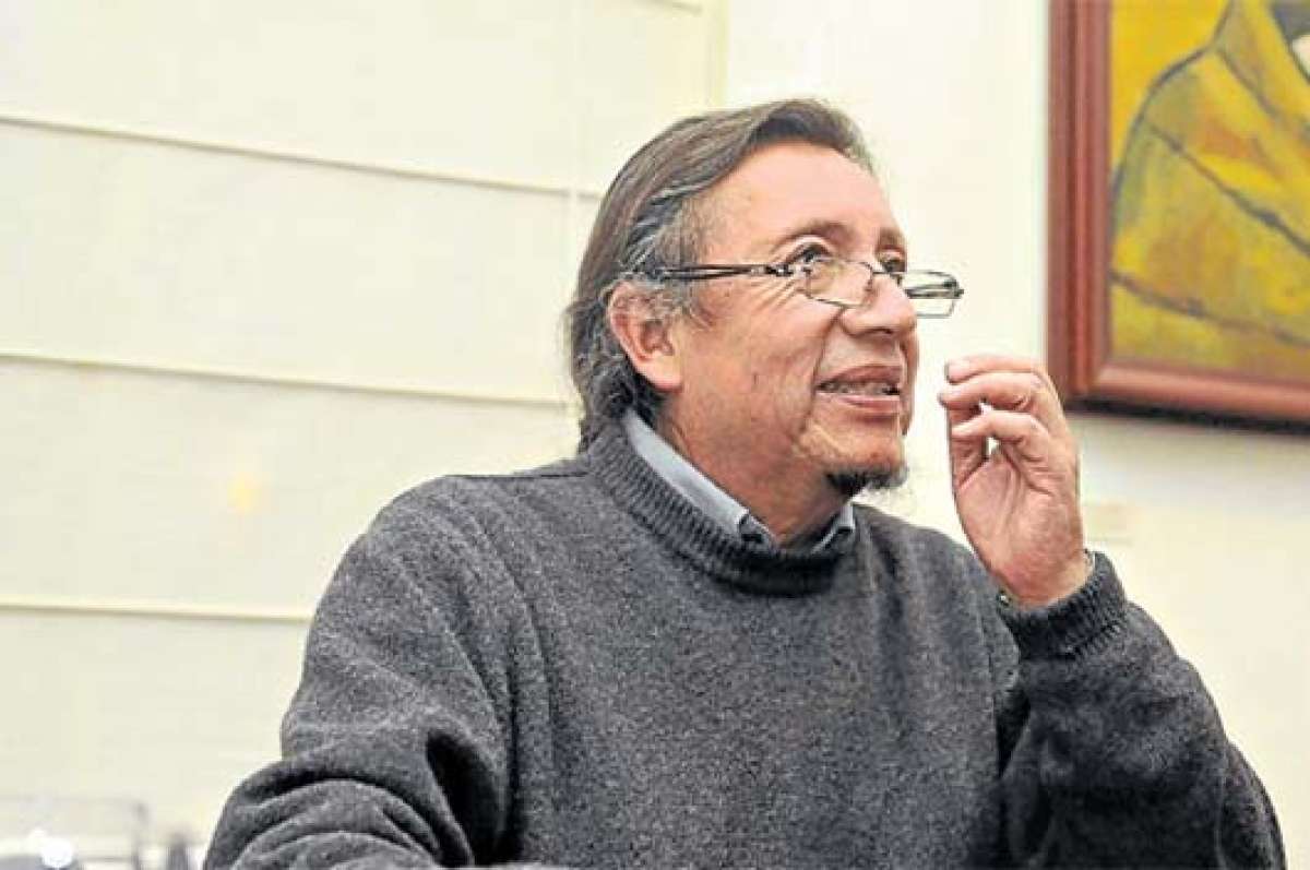 Para Ruales, lo suyo no es necesariamente cr&oacute;nica. A veces sus textos se hacen literatura. 
