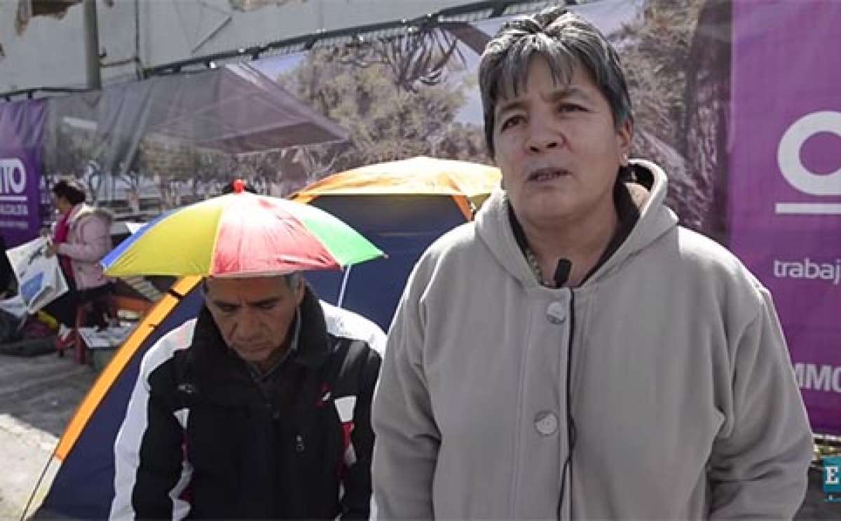 Fieles se re&uacute;nen en parque Bicentenario para misa campal 