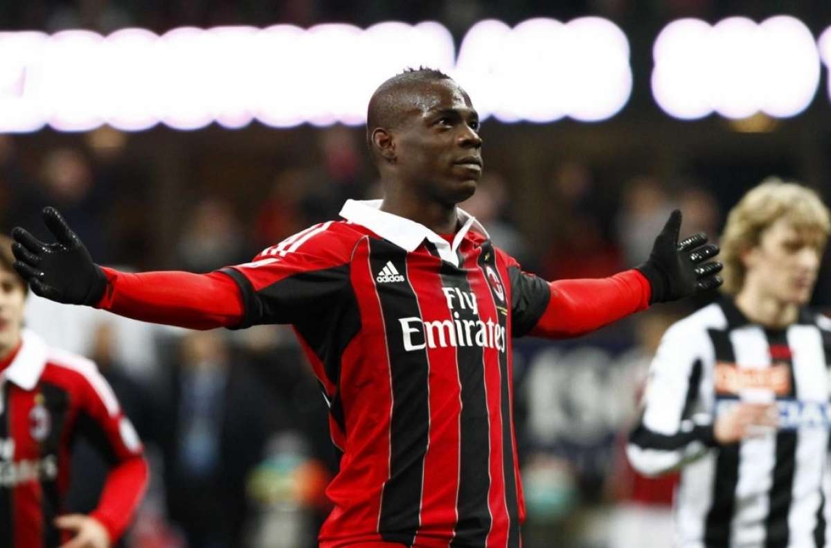 El italiano Mario Balotelli vuelve cedido al AC Milan