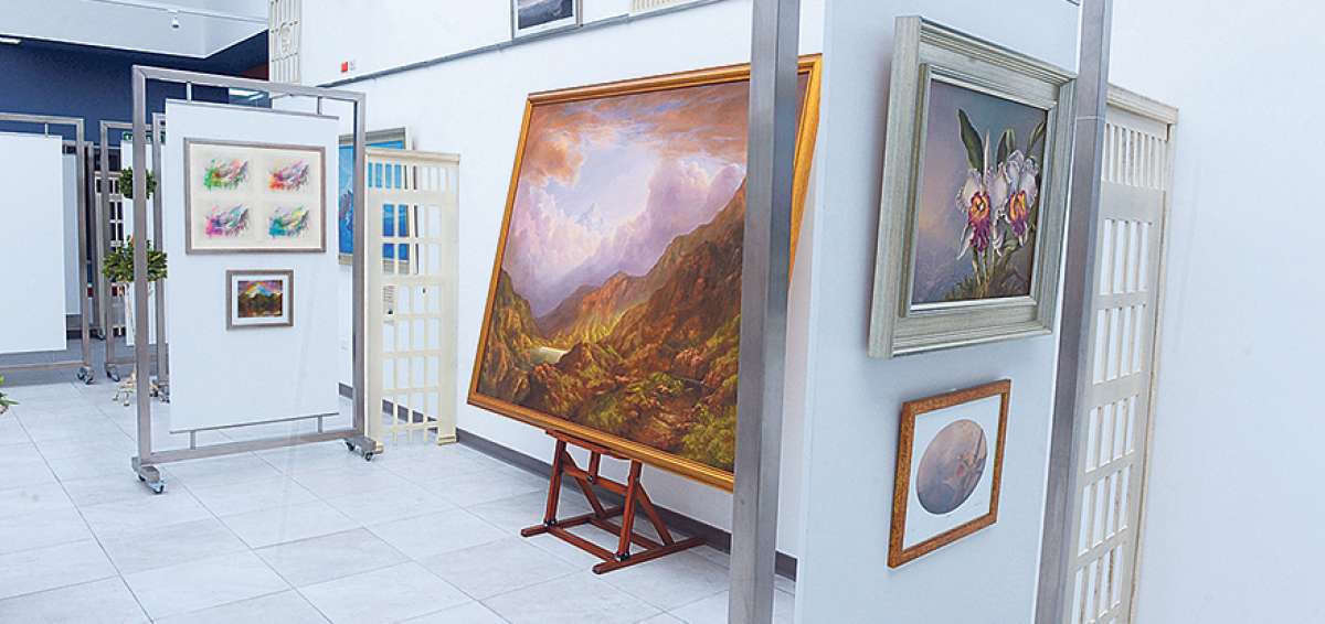 La exposici&oacute;n en el Centro Ecuatoriano Norteamericano ofrece una experiencia sonora y de realidad aumentada.
