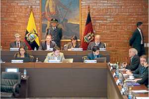 En la &uacute;ltima sesi&oacute;n de Concejo, el alcalde Rodas prometi&oacute; despejar las dudas del bloque PAIS en una semana. Foto: Santiago Aguirre / El Tel&eacute;grafo
