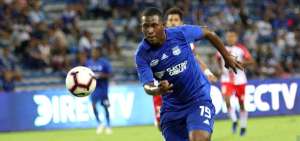 Emelec venci&oacute; por la m&iacute;nima diferencia a T&eacute;cnico Universitario