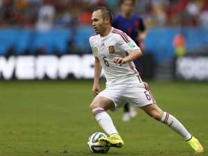 Iniesta no se plantea dejar la selecci&oacute;n