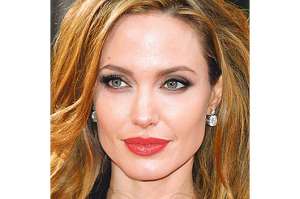Angelina Jolie dirigir&aacute; &Aacute;frica, basada en una historia real