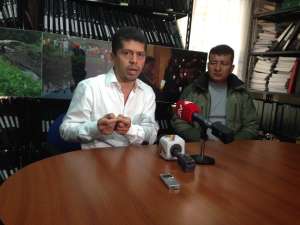 Pablo Fajardo, abogado de la Uni&oacute;n de Afectados, calific&oacute; como "inujsto" al pago que deber&aacute; entregar el Estado a la petrolera, por ello presentaron pedido de adjudicaci&oacute;n del cr&eacute;dito. Foto: Mar&iacute;a Elena Vaca/ EL TEL&Eacute;GRAFO