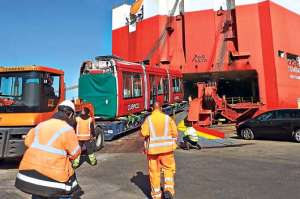 La primera m&aacute;quina fue embarcada en dos partes con destino al puerto de Guayaquil. Llegar&aacute; en junio. Foto: Cortesia