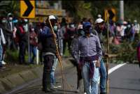 Manifestantes en Quito amenazan con botar thinner sobre alimentos y cerrar mercados