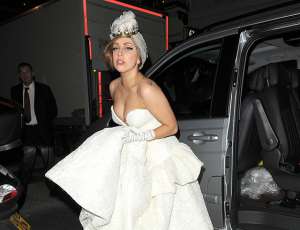 Lady Gaga anuncia su matrimonio con el actor Taylor Kinney