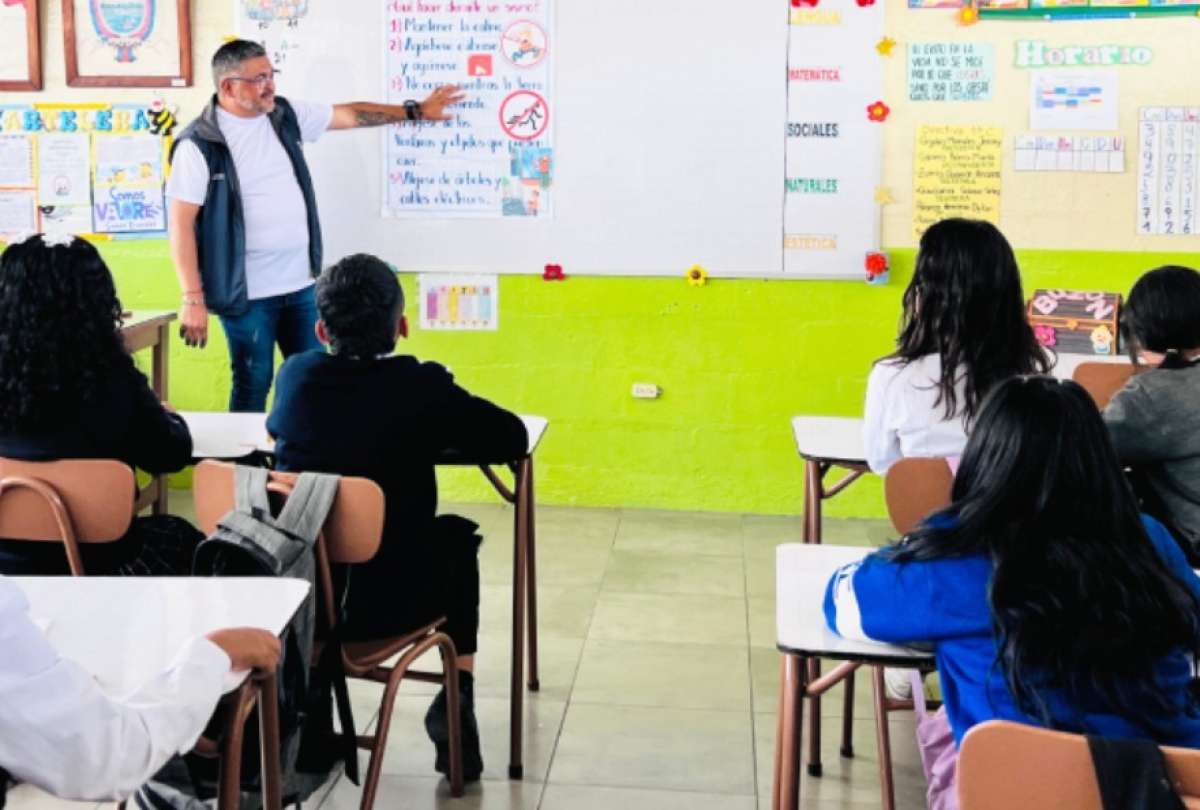 Ministerio de Educación activa clases no presenciales en cuatro distritos por prevención y resguardo de la comunidad educativa