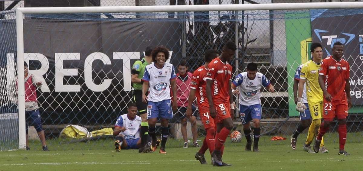 Clan Juvenil logra su primer triunfo en la serie A en un duelo de colistas