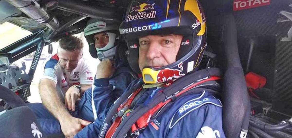 El piloto espa&ntilde;ol Carlos Sainz durante una de las etapas del rally Dakar, edici&oacute;n 2018. El europeo, junto a su equipo, espera revalidar el t&iacute;tulo.  