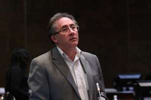 Miguel Carvajal, presidente de la Comisi&oacute;n de Soberan&iacute;a, entregar&aacute; el documento para primer debate hoy a la presidenta de la Asamblea. Foto: Tomado del Flickr de la Asamblea