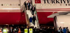Instantes en que el presidente de la Rep&uacute;blica de Turqu&iacute;a, Recep Tayyip Erdogan, lleg&oacute; al Ecuador.