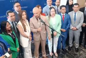 Andr&eacute;s Castillo, legislador de ADN, pidi&oacute; cambio en el orden del d&iacute;a para tratar en el Pleno el tema de la presunta utilizaci&oacute;n de c&aacute;maras de Segura EP. 