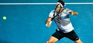 Federer queda eliminado en octavos de final en Dub&aacute;i
