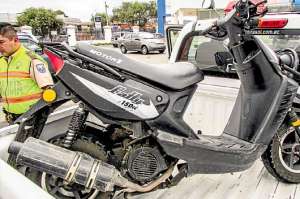 Seg&uacute;n datos de la Polic&iacute;a, los sujetos ya sacaron de la casa varios electrodom&eacute;sticos. Foto: Cortes&iacute;a