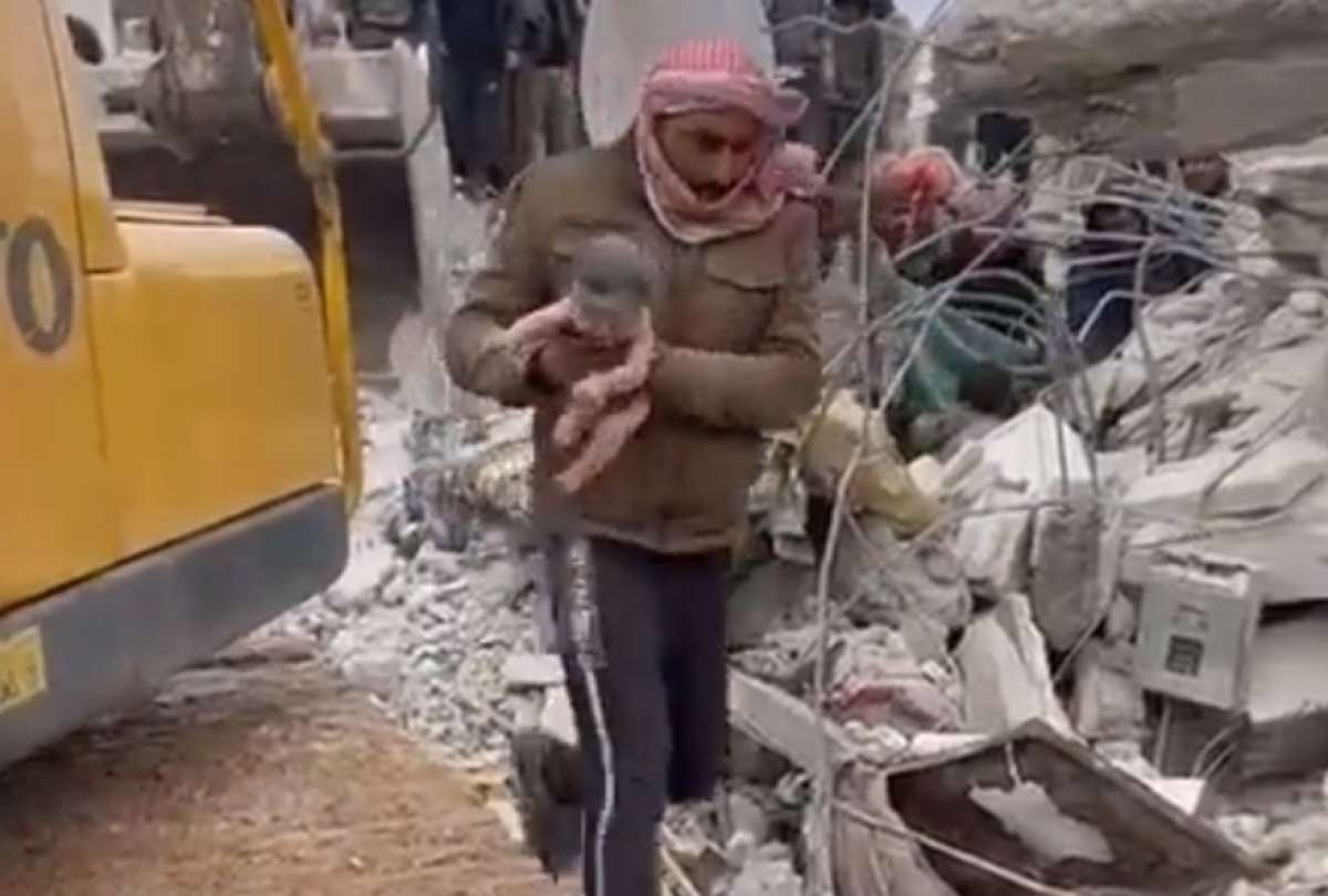 Terremoto en Siria: Mujer dio a luz en medio de los escombros de un edificio