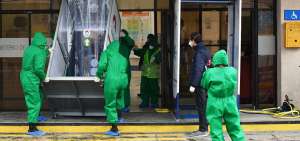 La entrega de kits alimenticios y la instalaci&oacute;n de arcos de desinfecci&oacute;n son dos de los principales aportes que ejecutan los cabildos en la emergencia.