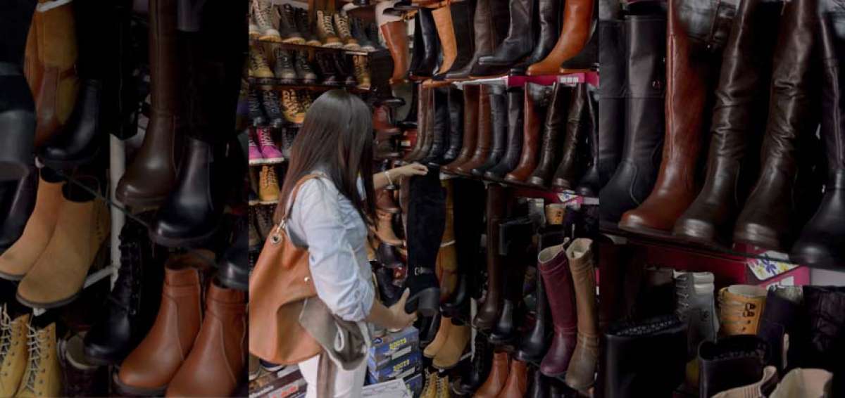 Las mujeres de la capital gustan de las botas porque las protegen del fr&iacute;o y la lluvia. Los tacones bajos y gruesos son la tendencia para este a&ntilde;o.