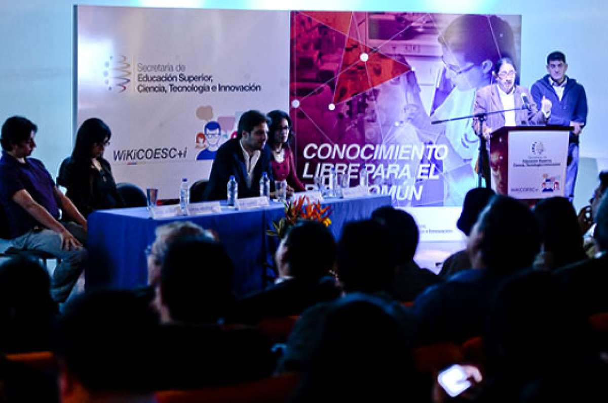 La presentaci&oacute;n del c&oacute;digo se realiz&oacute; en el Museo Interactivo de Ciencia, en Quito. FOTO: ANDRES DARQUEA 