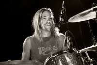 Murió el baterista de Foo Fighters, Taylor Hawkins