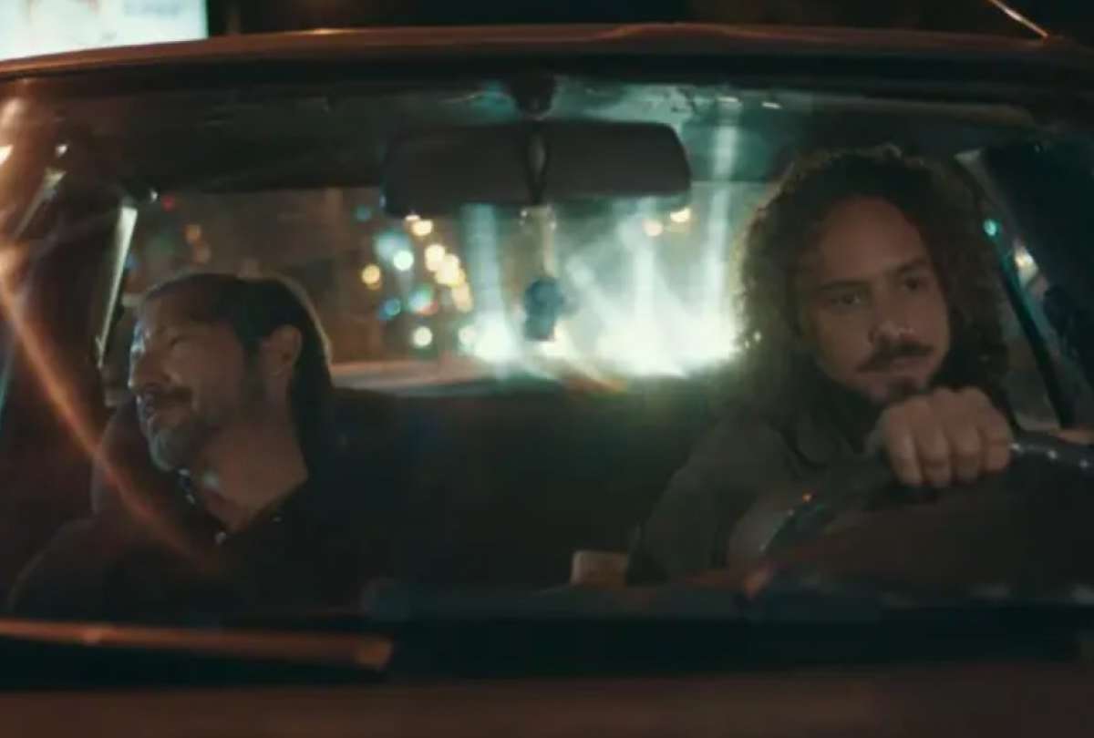 El elenco est&aacute; encabezado por Alejandro Fajardo, acompa&ntilde;ado por Monserrat Astudillo y Carolina P&eacute;rez Flor.