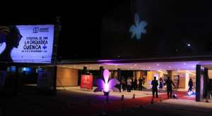 La gala inaugural se realiz&oacute; en el Teatro Cueva Tamariz. Foto: Fernando Machado / El Tel&eacute;grafo
