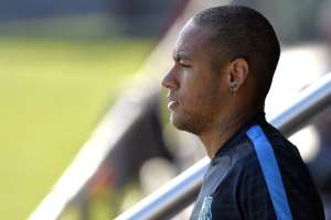 El club Santos pidi&oacute; a la FIFA que suspenda a Neymar por 6 meses