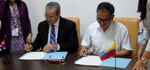 Las autoridades de Educaci&oacute;n Superior suscribieron el convenio. 