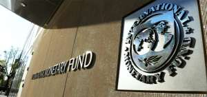 El FMI mejor&oacute; la previsi&oacute;n de la econom&iacute;a del pa&iacute;s