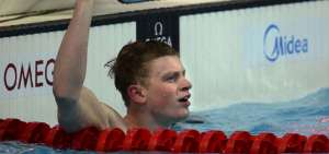 Peaty impone un nuevo r&eacute;cord mundial en la prueba de los 100 metros pecho