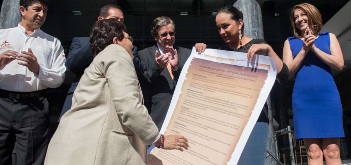 Ley beneficiar&iacute;a a 400.000 artesanos del pa&iacute;s