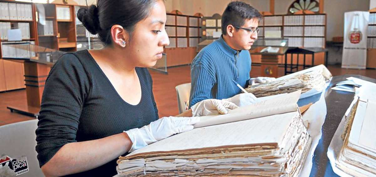 La transcripci&oacute;n de los libros se realiza diariamente, hasta el momento se han copiado 26, de 100 y 200 folios.