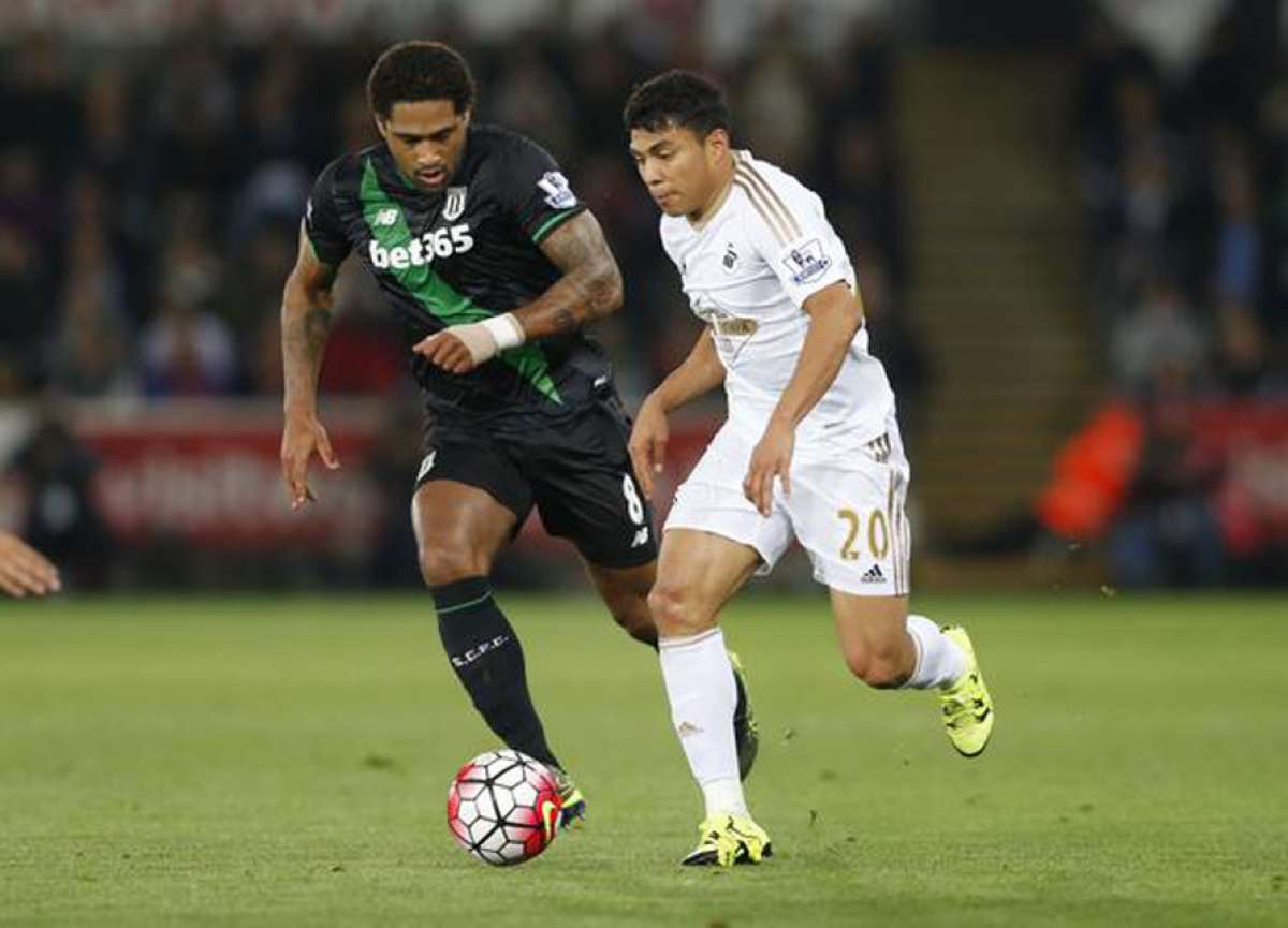 Montero fue titular en la derrota de su equipo el Swansea a manos de Stoke City