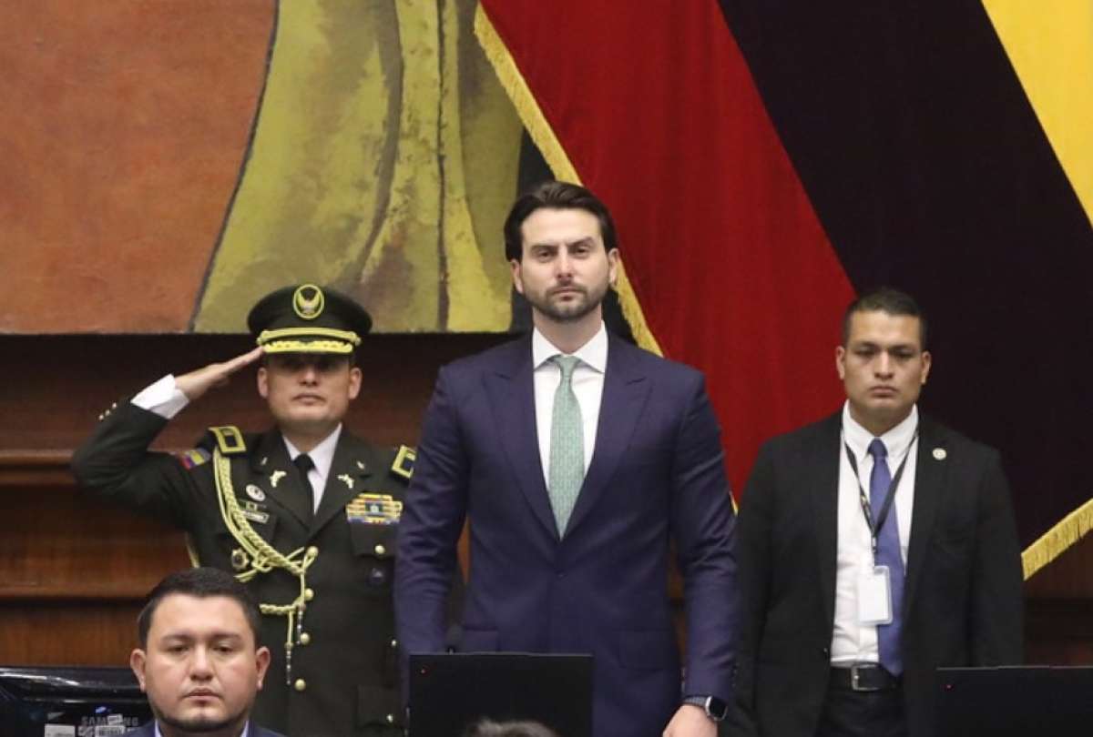 Niels Olsen solicita al CAL sancionar a 45 asambleístas del correísmo por abandonar el Pleno