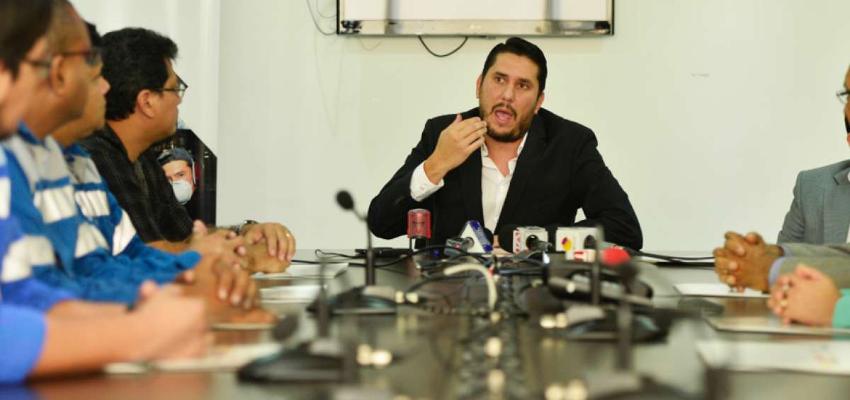 Rafael Caicedo, director regional de Trabajo, mencion&oacute; que no ser&aacute;n afectados los salarios de los obreros ni la producci&oacute;n de la empresa.