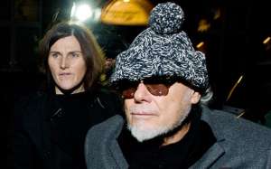 Gary Glitter, l&iacute;der del glam rock, tiene 8 cargos de abuso sexual