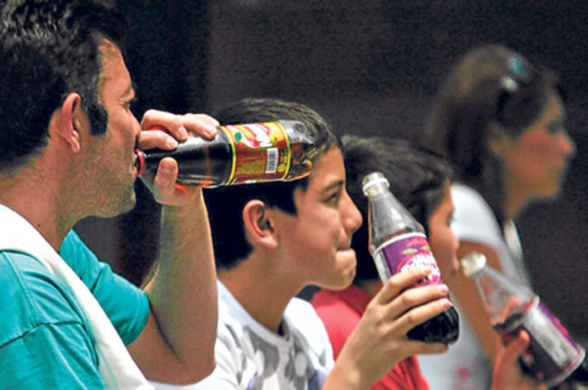 La principal preocupaci&oacute;n en relaci&oacute;n a los refrescos azucarados artificialmente se refiere a la obesidad infantil, se&ntilde;alan los investigadores de Harvard. Foto: Internet
