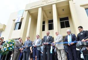 EL vicepresidente Jorge Glas, junto a las autoridades de la U. de Guayaquil y el CES inauguraron la obra. Foto: William Orellana/ El Tel&eacute;grafo