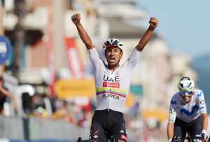 Jhonatan Narv&aacute;ez gan&oacute; una etapa m&aacute;s en el Giro de Italia