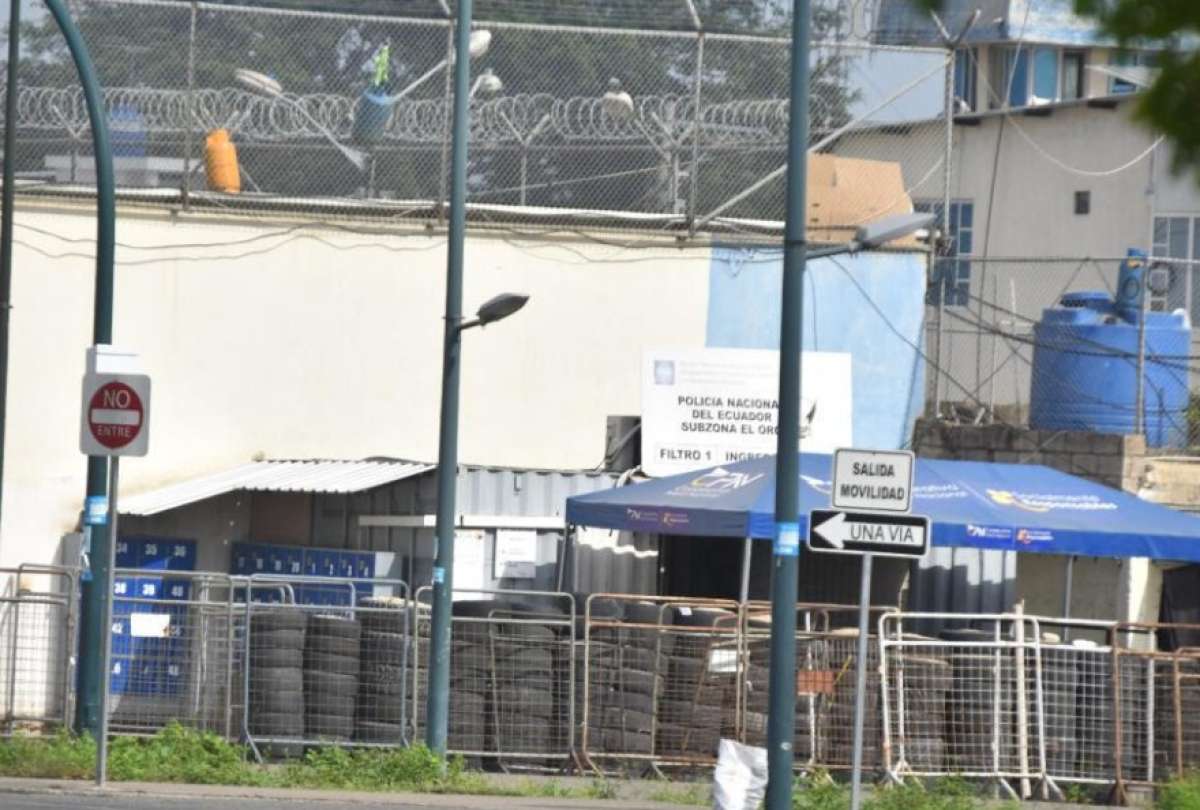 El Servicio Nacional de Atención Integral a Personas Privadas de la Libertad (SNAI) confirmó la muerte de tres reclusos en el Centro de Privación de Libertad El Oro N.º 1 en Machala.