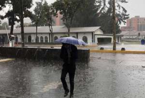 Las lluvias podr&iacute;an provocar inundaciones y deslizamientos, en provincias de la Costa y la Sierra.