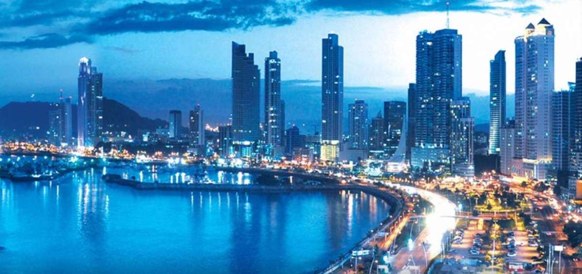 Toma panor&aacute;mica de Panam&aacute;, que es considerada por varios pa&iacute;ses en el mundo como un 'para&iacute;so fiscal'.