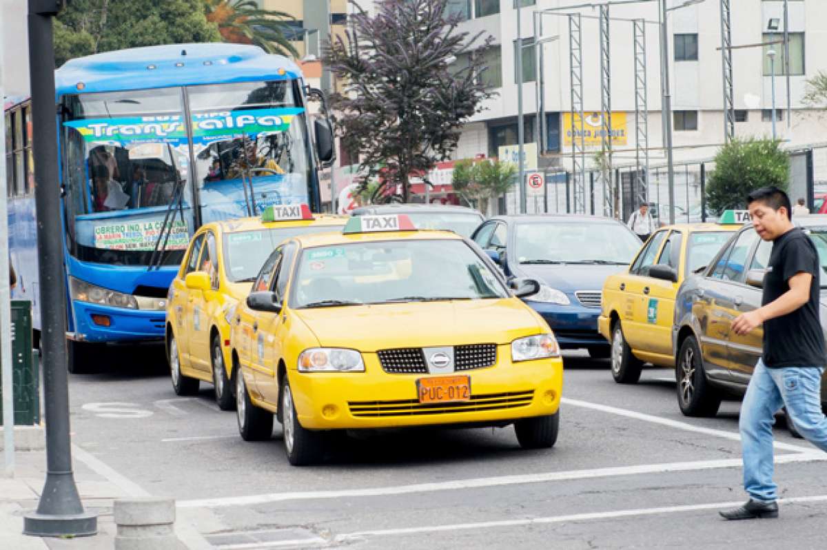 Quito es una de las ciudades de Latinoam&eacute;rica que m&aacute;s taxis tiene en el per&iacute;metro urbano. Foto: Archivo / El Tel&eacute;grafo