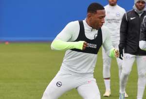 Pervis Estupiñán ganó dos premios con el Brighton