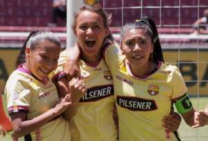 Barcelona venció a Liga de Quito en el estadio Rodrigo Paz