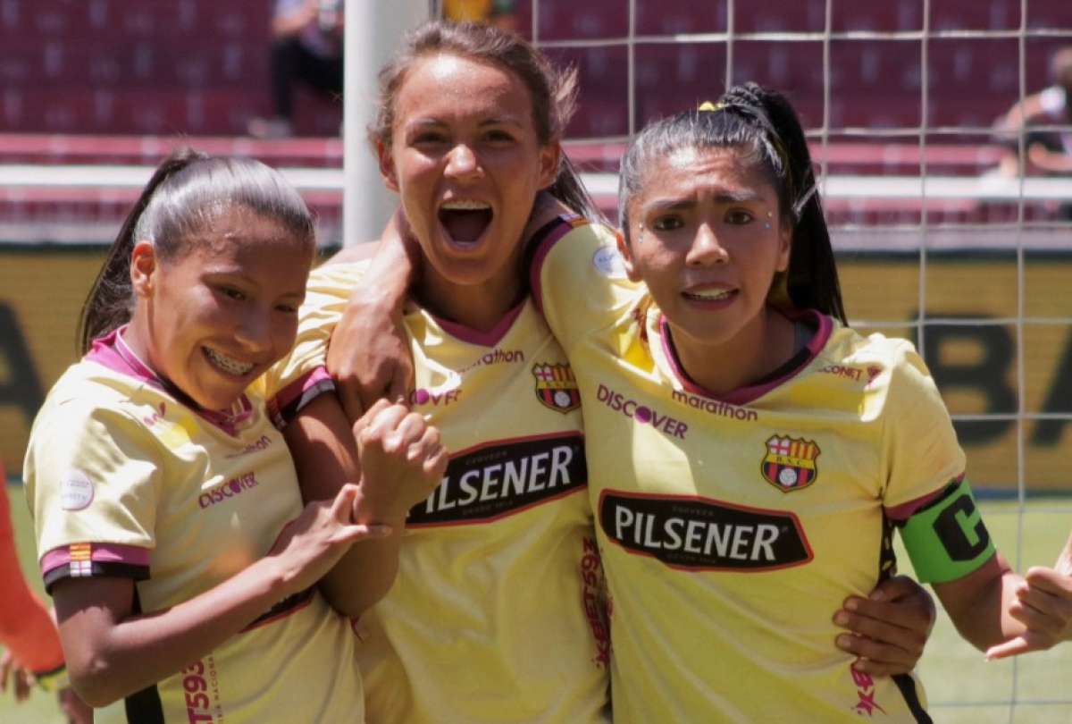 Barcelona venció a Liga de Quito en el estadio Rodrigo Paz