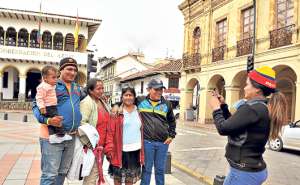Visitantes de diferentes partes del Ecuador, en especial de la Costa, son esperados este fin de semana para celebrar los 194 a&ntilde;os de independencia de Cuenca. Foto: Jos&eacute; Luis Llivisaca / El Tel&eacute;grafo